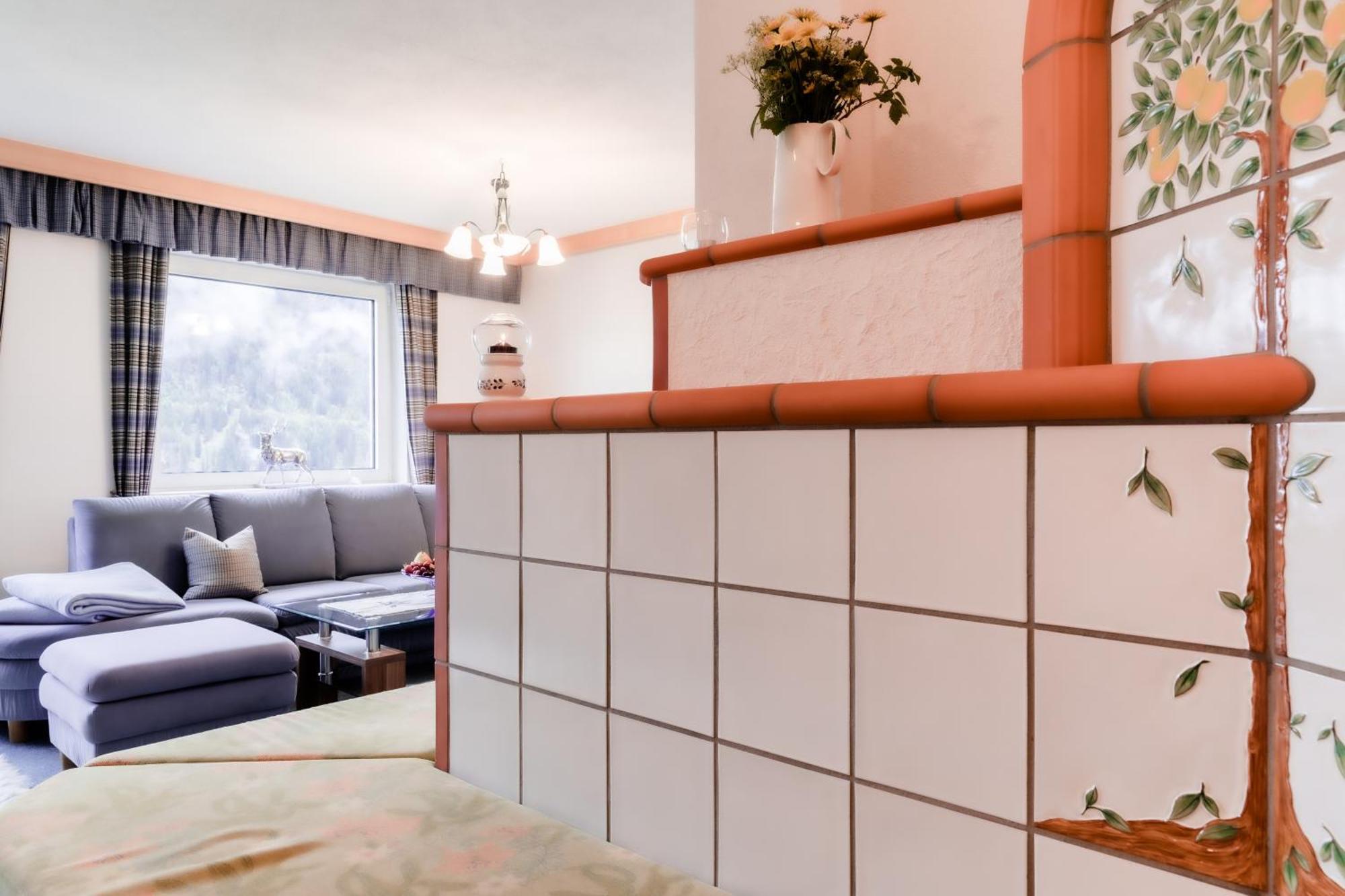Apart Oberhaus Kappl  Rum bild
