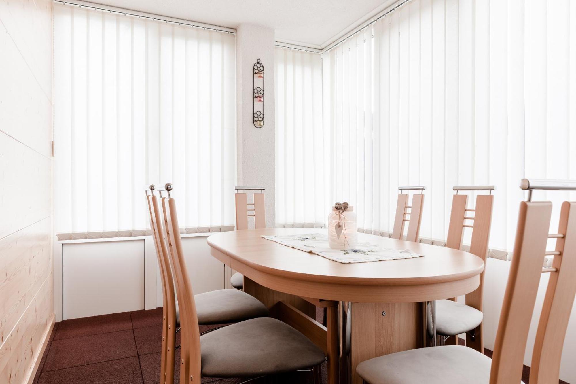 Apart Oberhaus Kappl  Rum bild